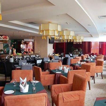 Joyiee Holiday Hotel Wuhan Restaurant photo